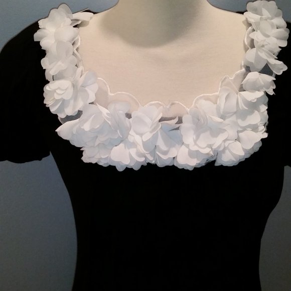 J'Adore black dress with applied white flower neckline - Picture 1 of 4